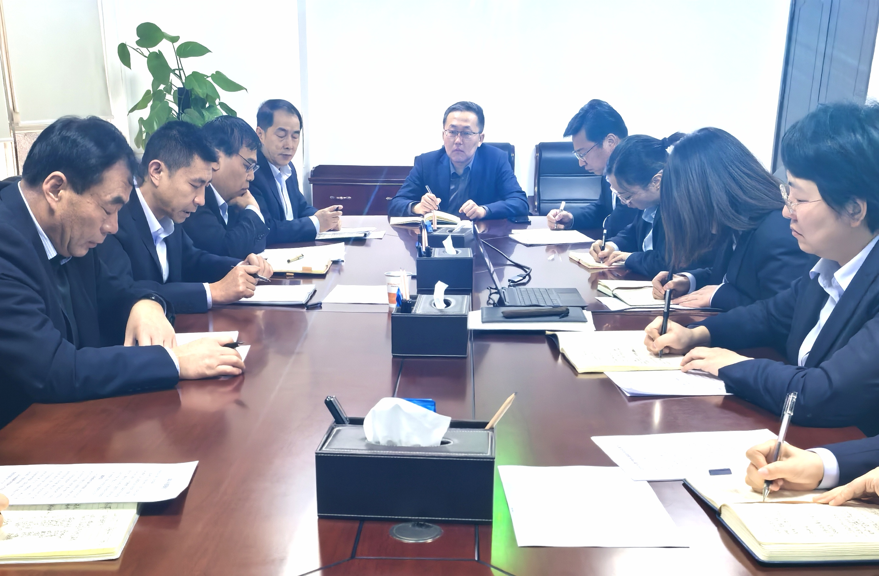 311735632332134802.jpg 12.31年終述職會(huì)圓滿完成1.jpg